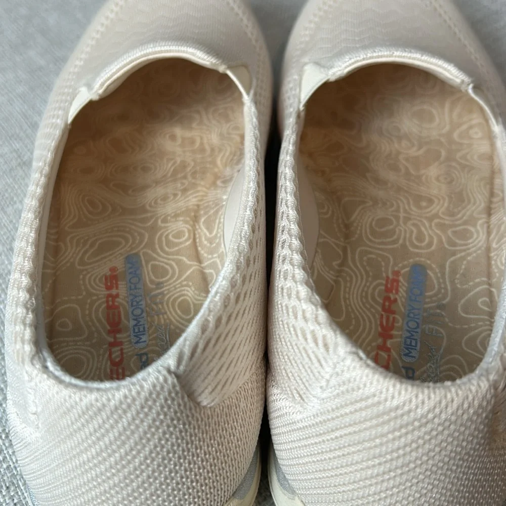 Skechers Women's Reggae Fest - Willows
Size 9 - Picture 6 of 15